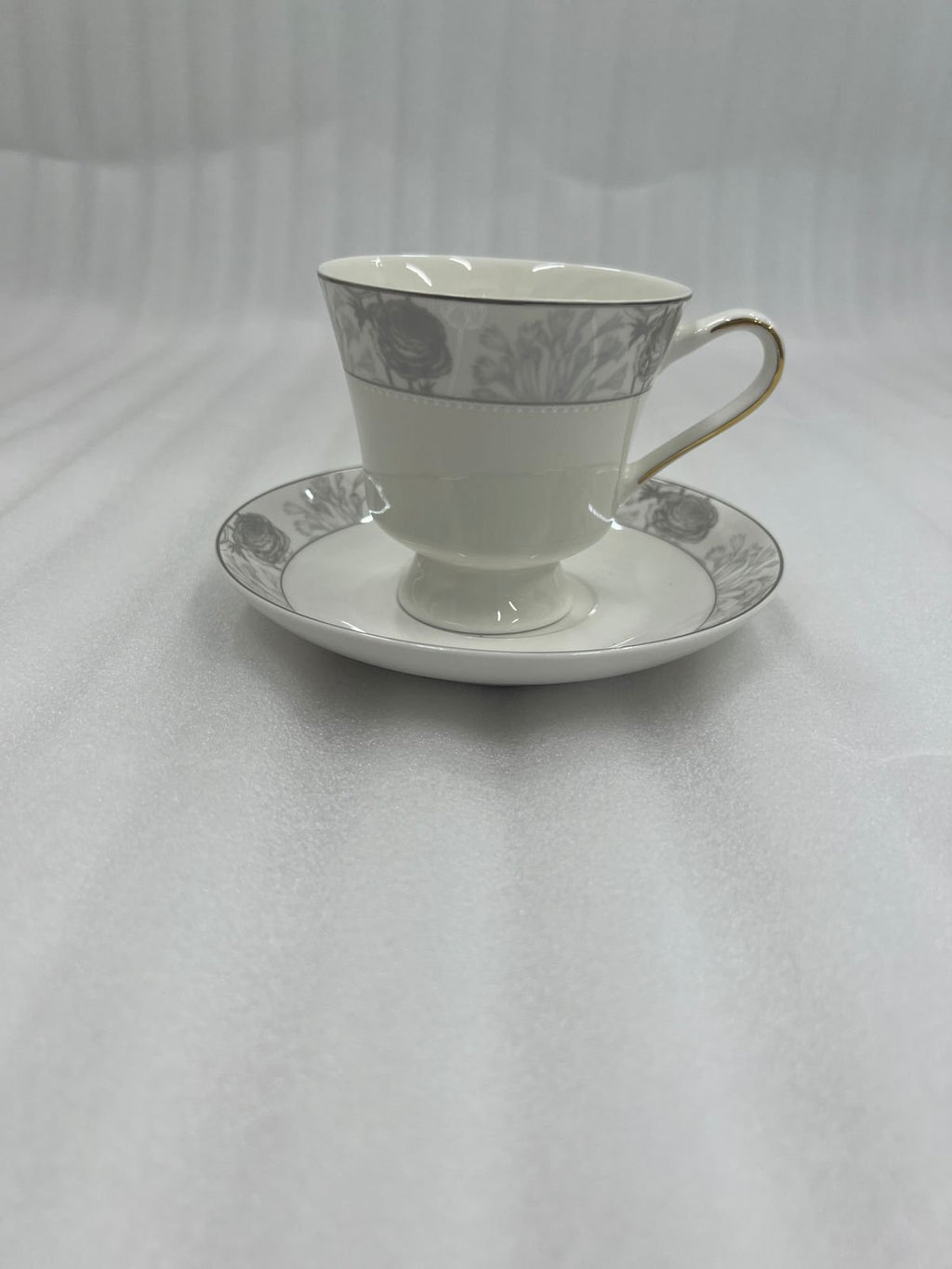 Elegant Floral Super Bone China Cup & Saucer