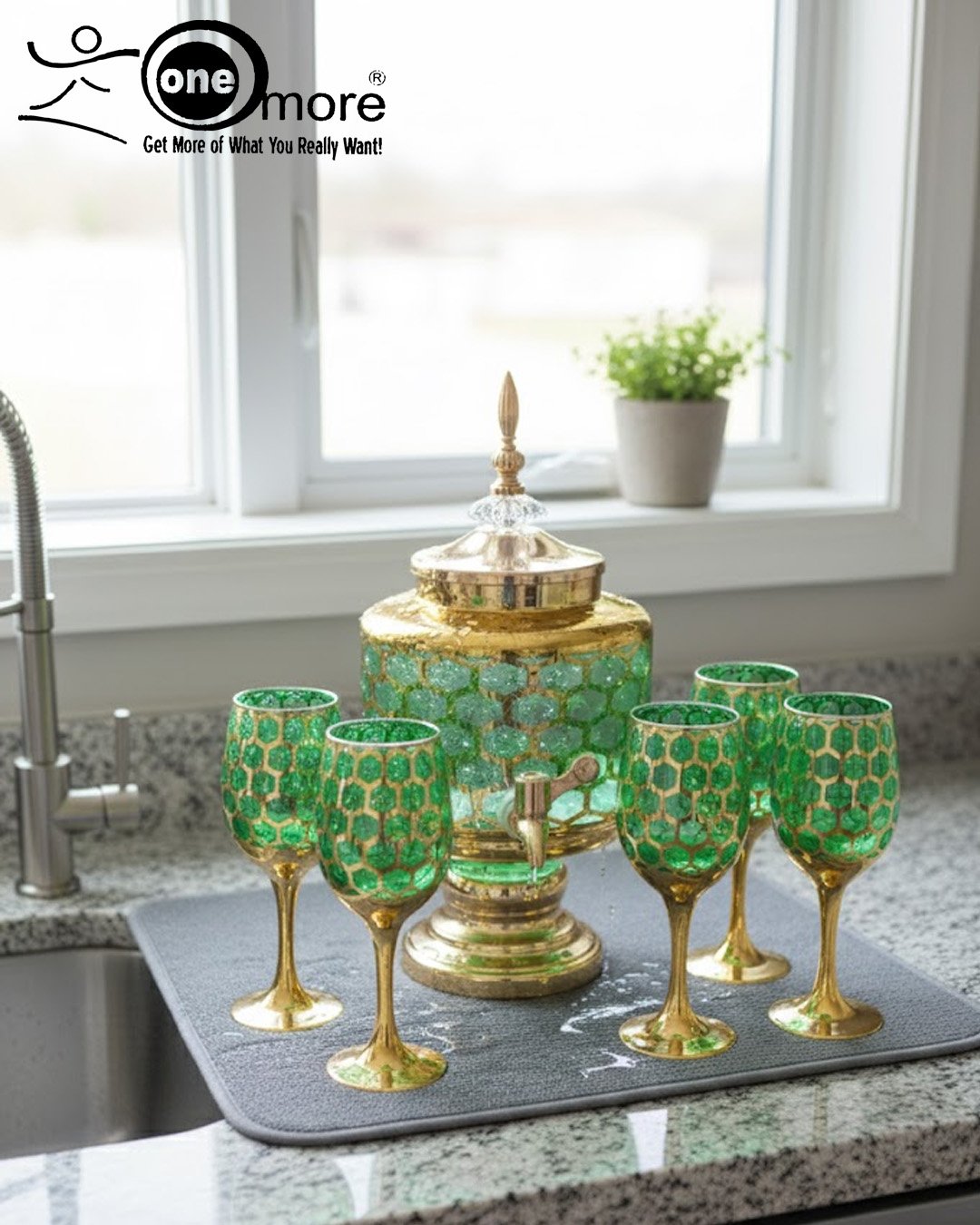 Luxury Honey Comb Golden Glass Drink Dispenser Set with Goblets