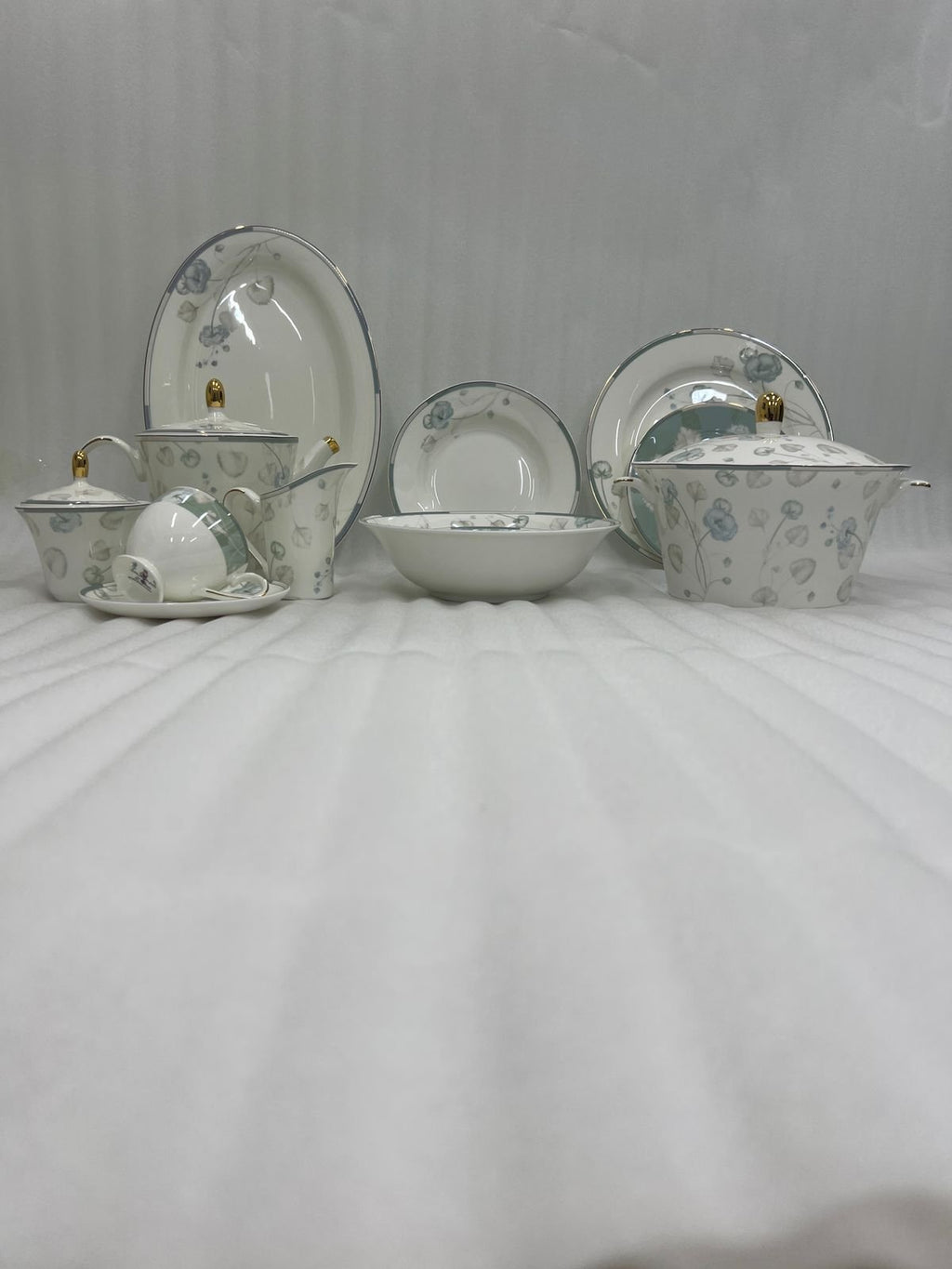 Super Bone Dinner Set 8 Person Serving