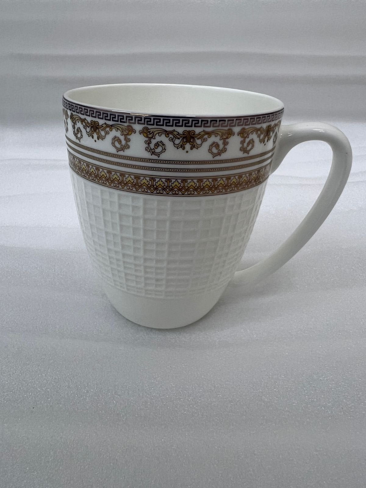 Regal Gold-Bone Mug Set