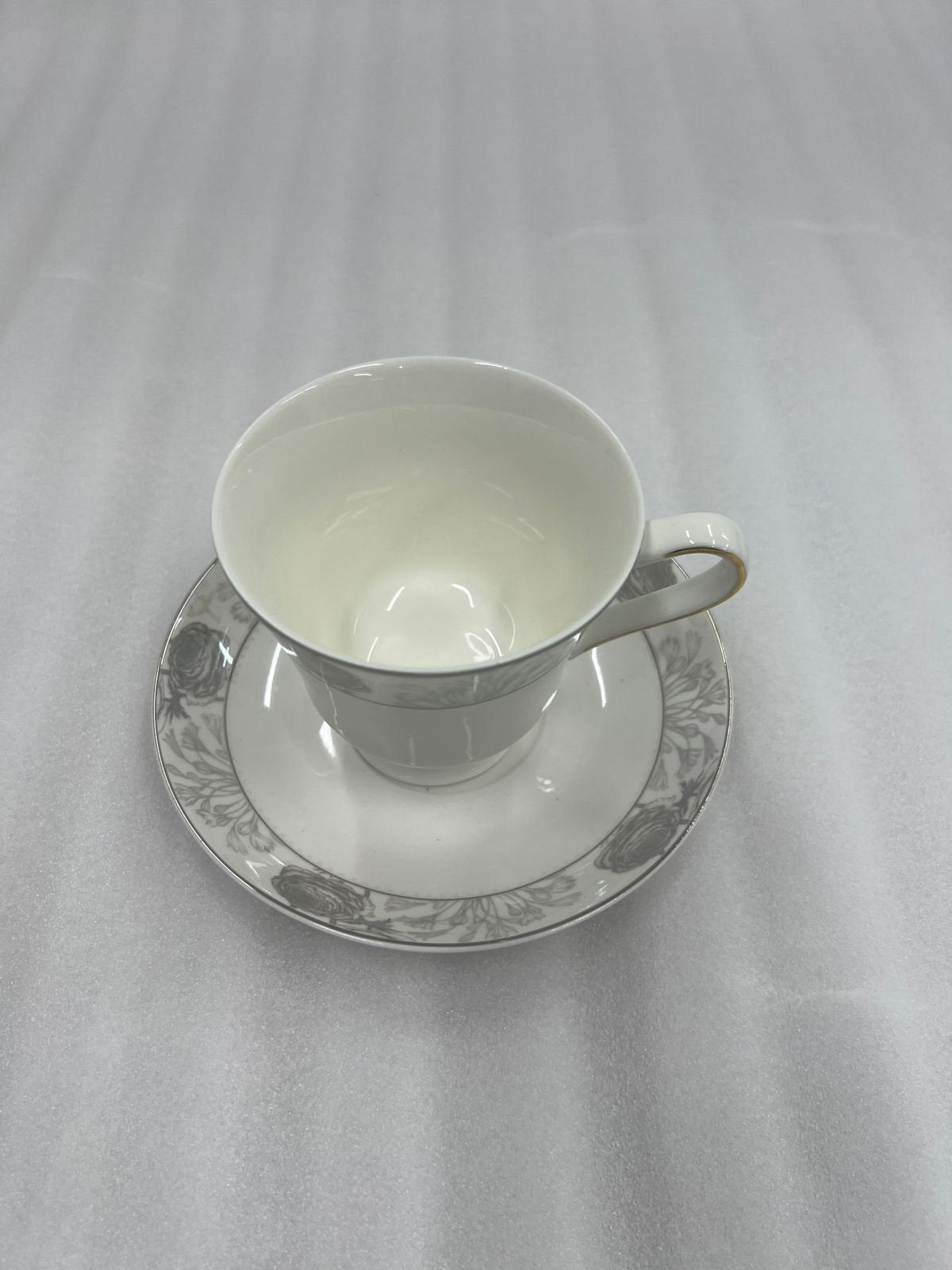 Elegant Floral Super Bone China Cup & Saucer