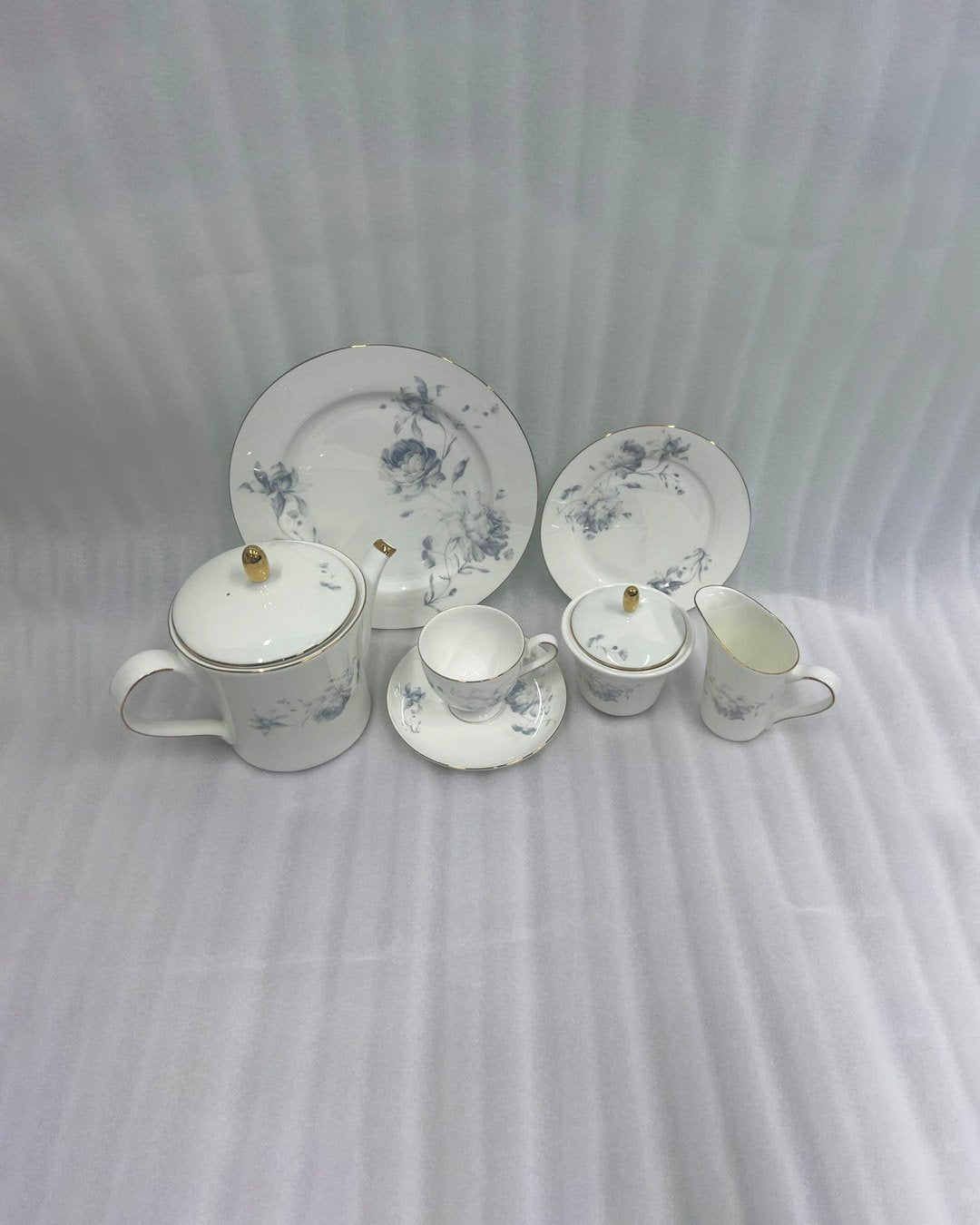 Elegant Floral Super Bone Cup & Saucer