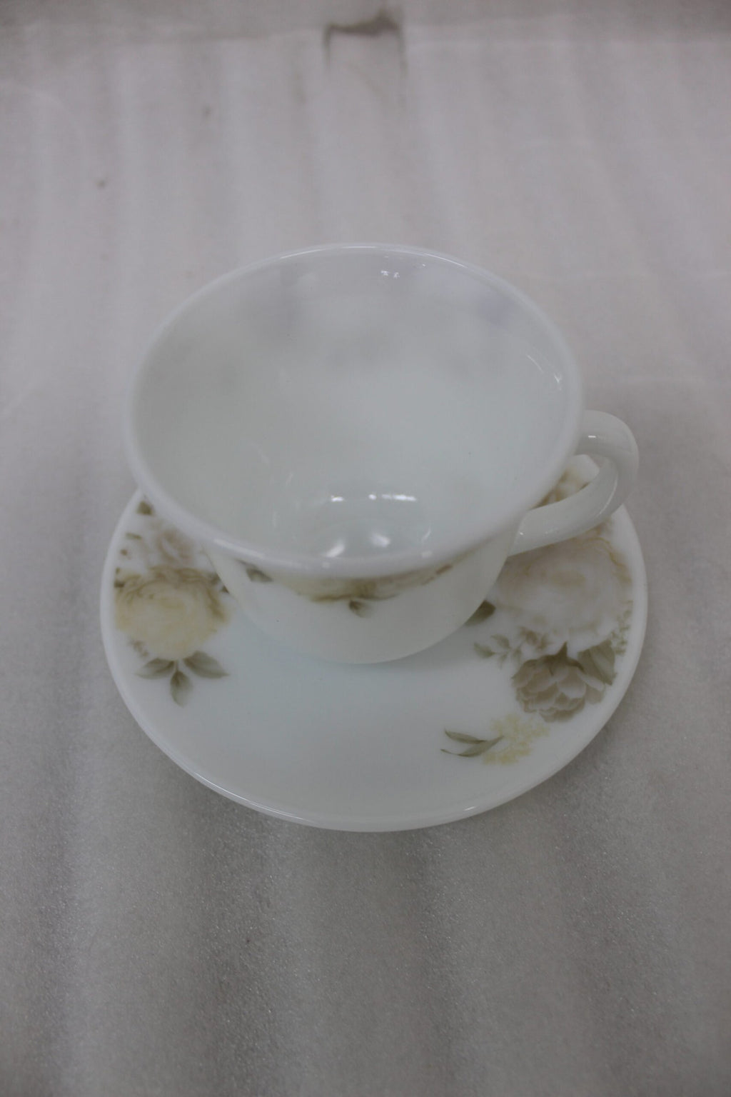 32-Piece Opal Dinnerware Set
